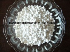 重庆活性氧化铝球吸附干燥剂 活性氧化铝球生产厂家图1